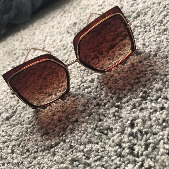 Accessories - Eleven Miami sunglasses